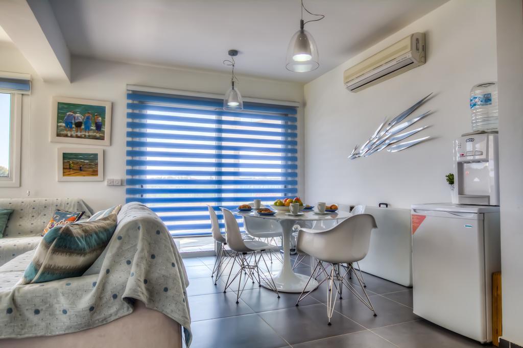 Beachfront Trident Protaras Exterior foto