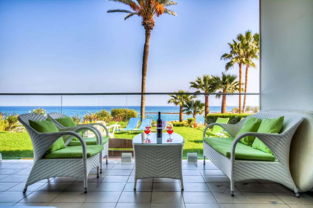 Beachfront Trident Protaras Exterior foto