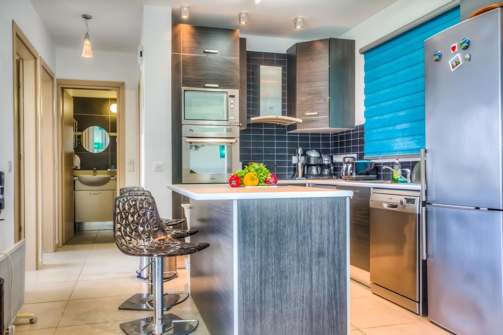 Beachfront Trident Protaras Exterior foto