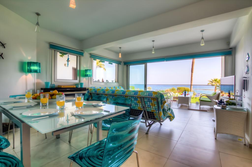Beachfront Trident Protaras Exterior foto