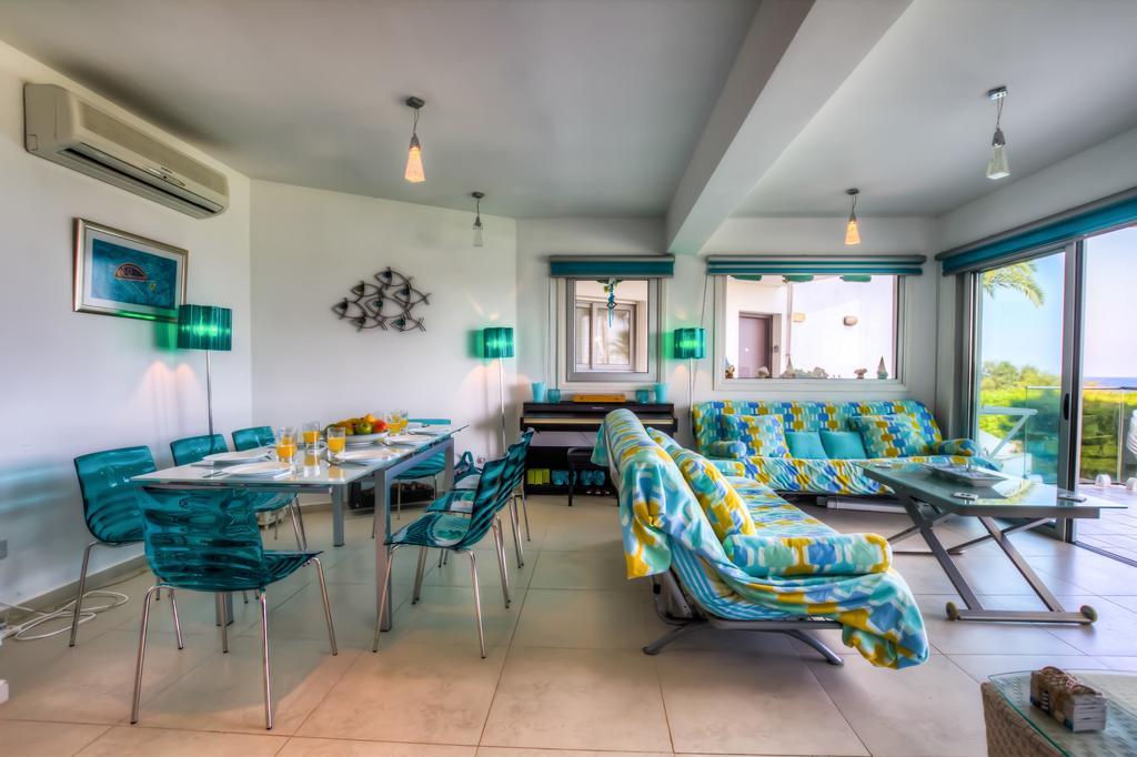 Beachfront Trident Protaras Exterior foto